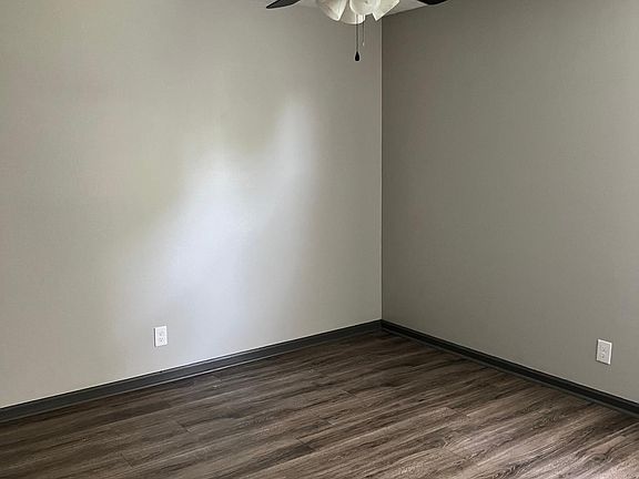 5th image of 3104 Brickdale Ln