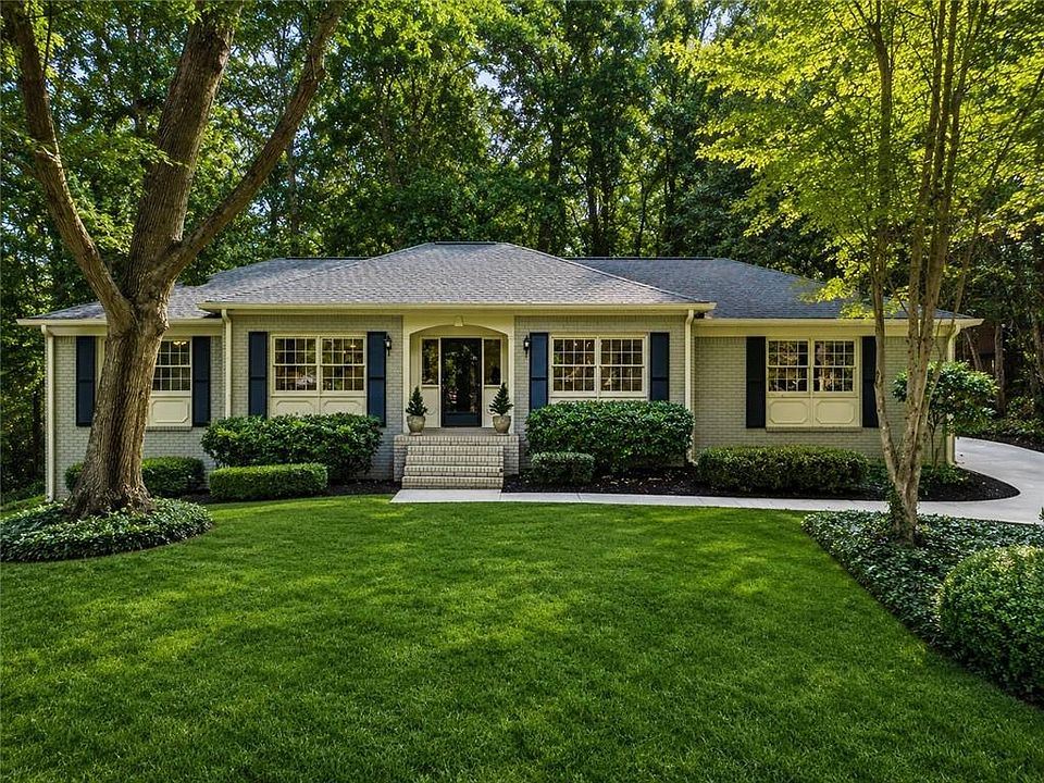1st image of 2338 Jay Ln SE