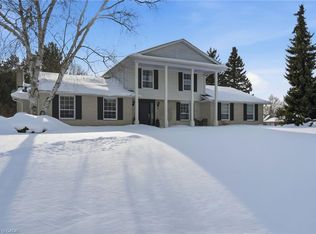 1 Acredale Dr, Hamilton, ON L0R 1H2