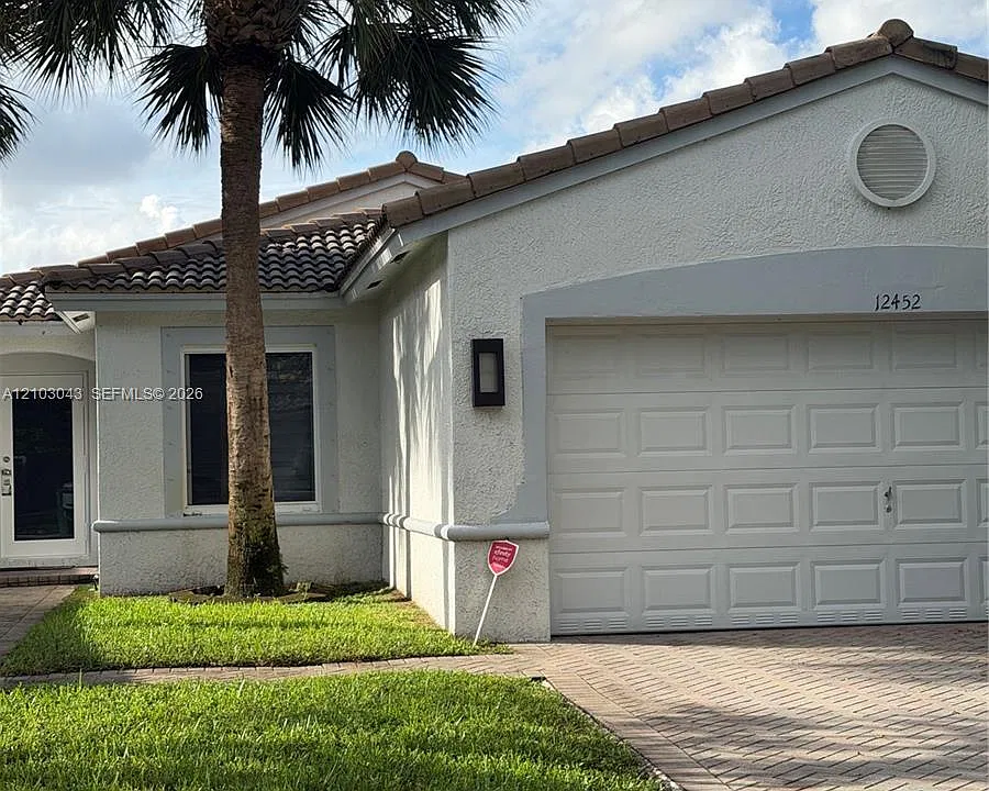 12452 SW 45th Dr