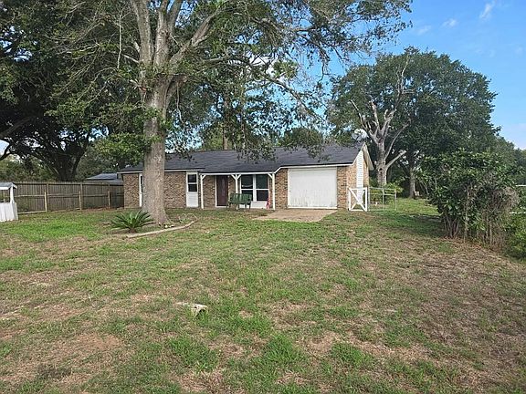 2nd image of 35206 Cattle Creek Rd