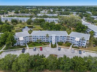 11201 80th Ave APT 210, Seminole, FL 33772