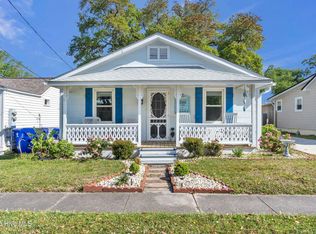 208 Lumberton Ave, Carolina Beach, NC 28428
