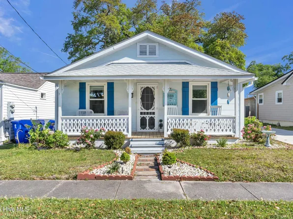 208 Lumberton Avenue, Carolina Beach, NC 28428
