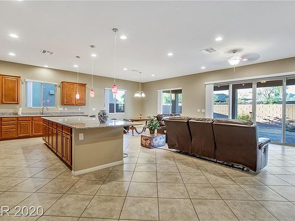 5th image of 5536 Silver Cascade Ave
