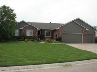 1009 N Azure Cir, Wichita, KS 67235