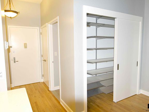 5th image of 80 Bay St #5-C