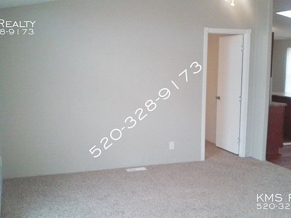 3rd image of 8365 W Pruitt Pl
