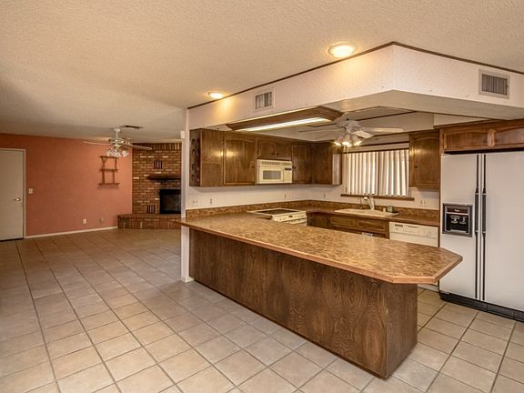 4th image of 340 Senita Ln