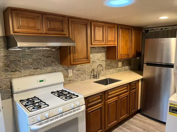 123 Abelia Way, East Palo Alto, CA 94303