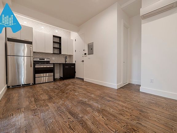 2nd image of 289 Bushwick Ave #2G