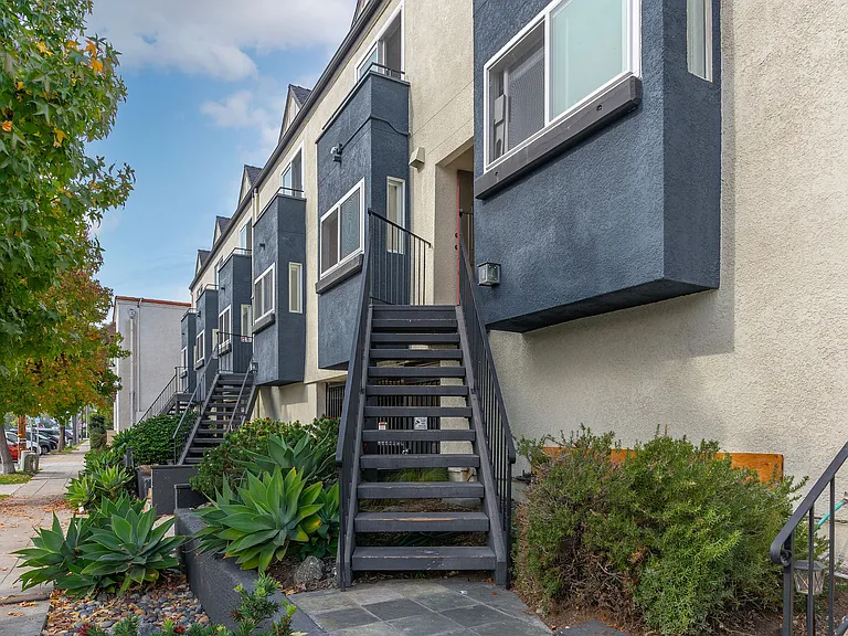 2652 A St #L — Photo 19
