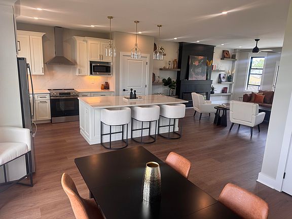 4th image of 3137 Liberty Cir