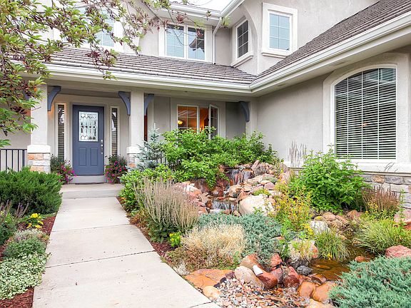 4th image of 9772 Summit Ash Ct