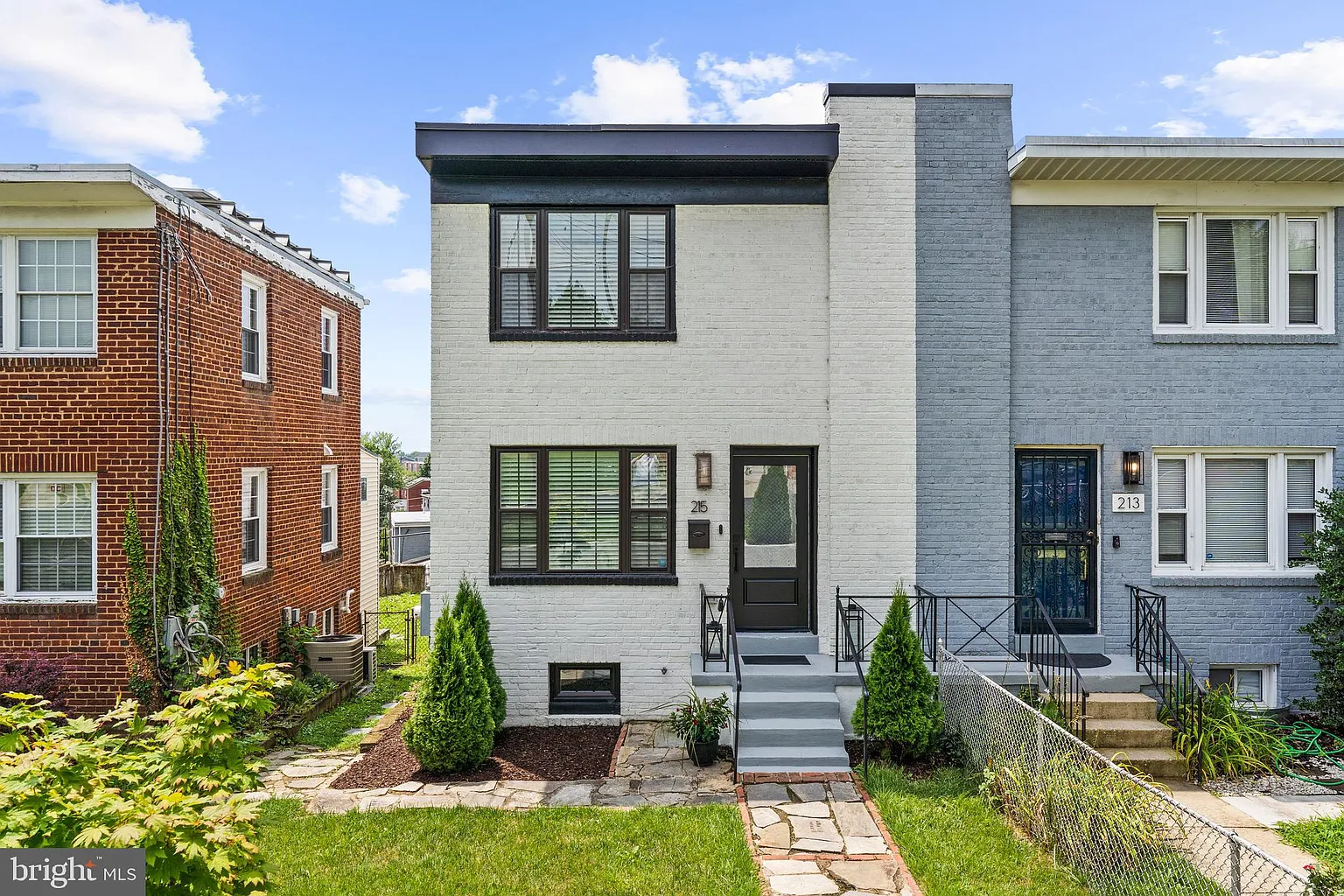 215 Oglethorpe St NE photo 1