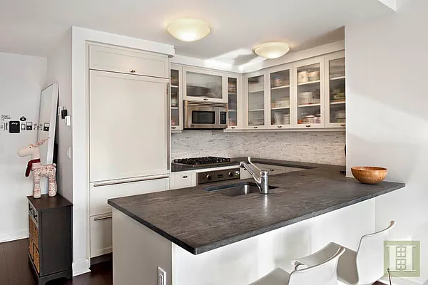 Sold by Halstead Real Estate | media 8