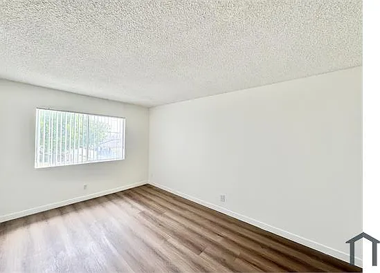 305 E Plymouth St #4 — Photo 7