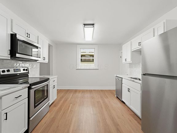 2nd image of 383 S Wayne Ave