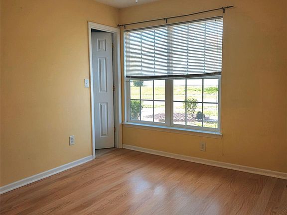 5th image of 3308 Covelo Ct