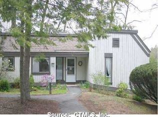 10 Forest Hill Dr, Simsbury, CT 06070
