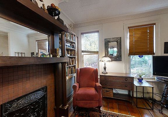 3rd image of 282 16th St #1
