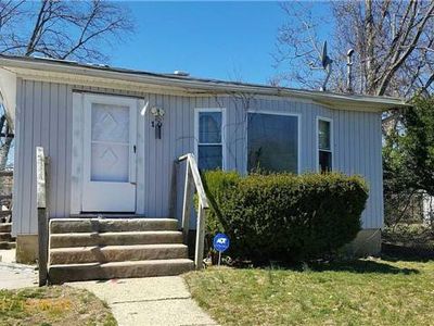 10 Oakley Ave, Massapequa, NY 11758 | Zillow