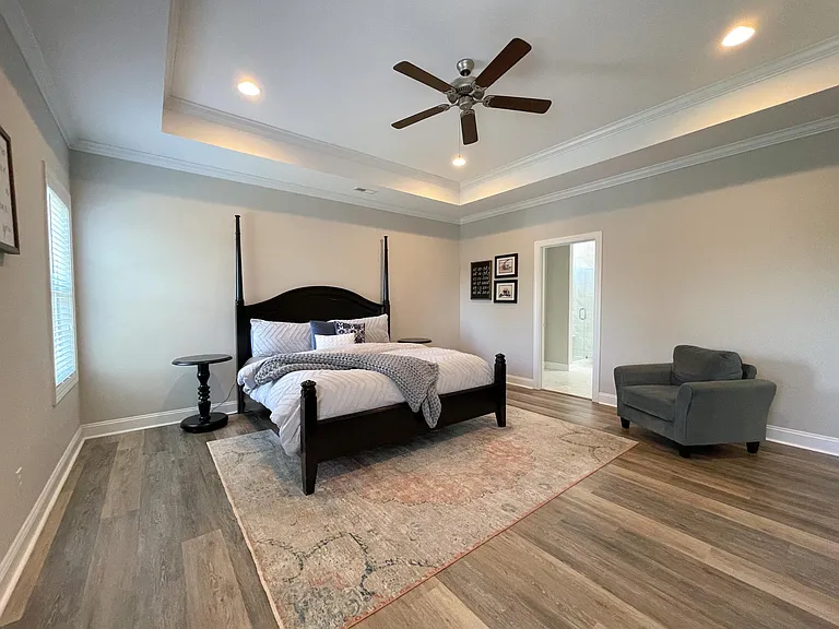 455 Aurora Pl — Photo 16
