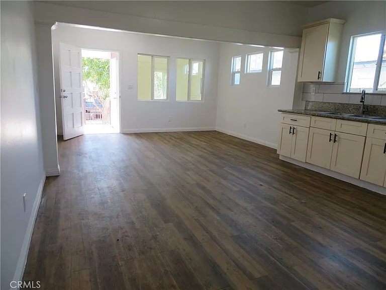 6506 Denver Ave — Photo 5