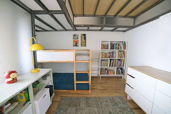 Sold by Compass | media 9