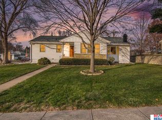 402 Circle St, Papillion, NE 68046