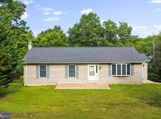 84 McDonald Ln, Lebanon Church, VA 22641