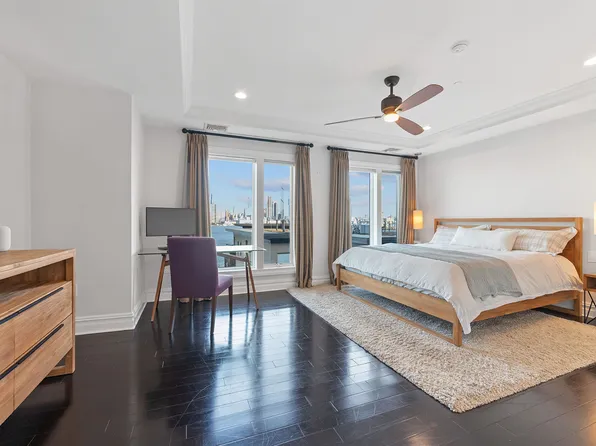 38 Oxford Landing image 11 of 22