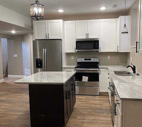 2nd image of 314 S Rapp Ave #314