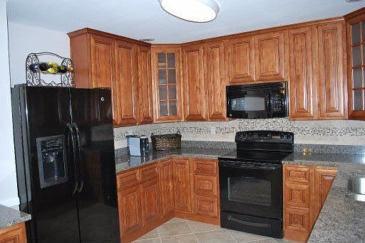 3rd image of 11525 Gates Mill Dr