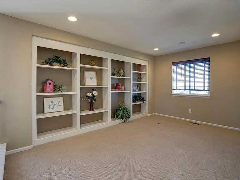 24623 E Hoover Pl — Photo 15