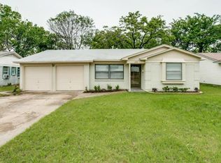 218 W Baron Pl, Grand Prairie, TX 75051