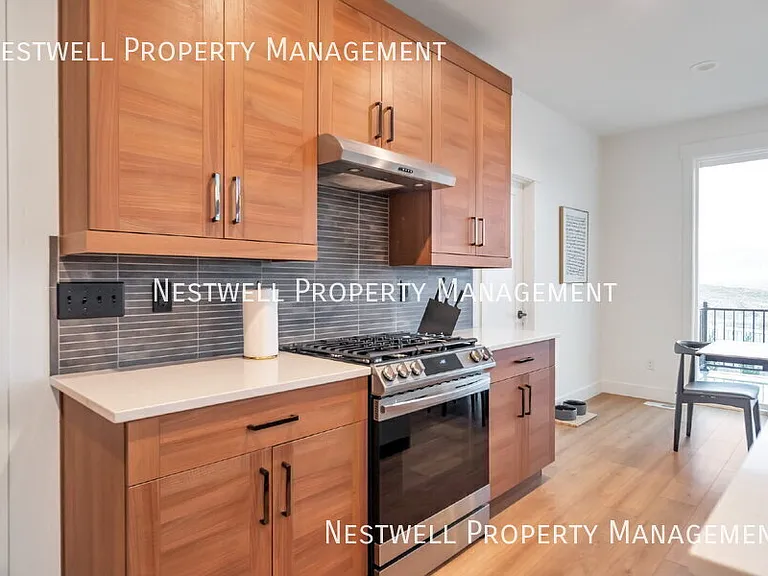 76 N Midland Dr — Photo 11