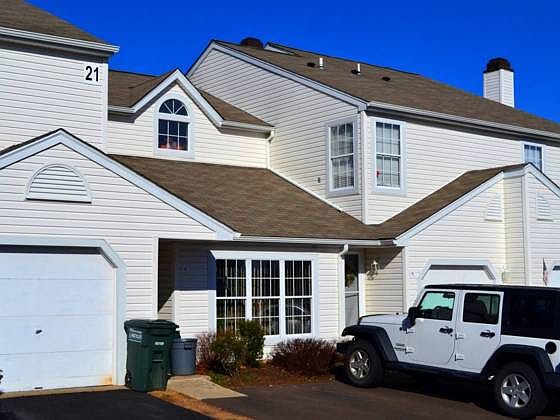 2nd image of 15 Portsmouth Ct
