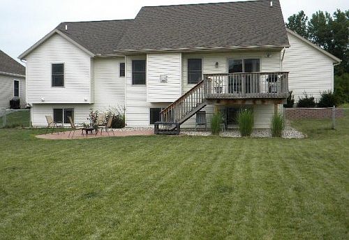 2nd image of 324 Creekside Dr