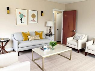 8913 Linda Vista Rd, Houston, TX 77078