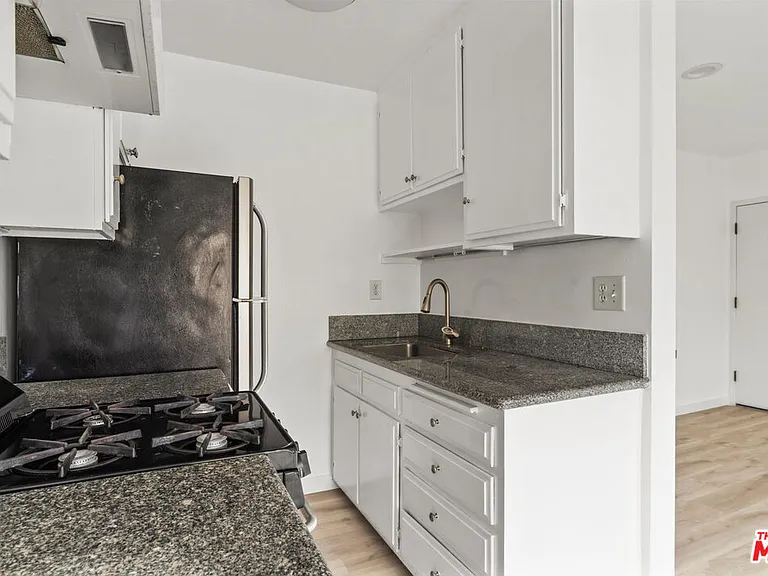 1916 Pacific Ave #2 — Photo 10