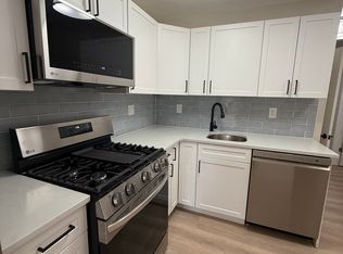 17 M St APT B, Boston, MA 02127