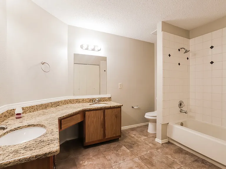 6395 Crossway Dr — Photo 15