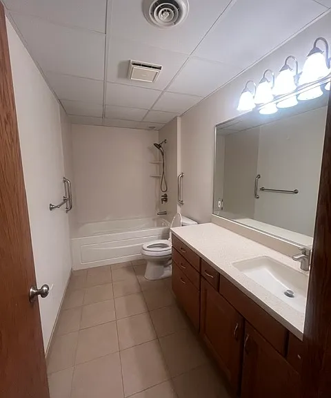 653 Parkwood Cir — Photo 25