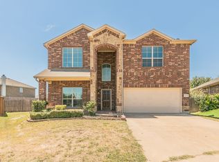725 Middleglen Ct, Fort Worth, TX 76115