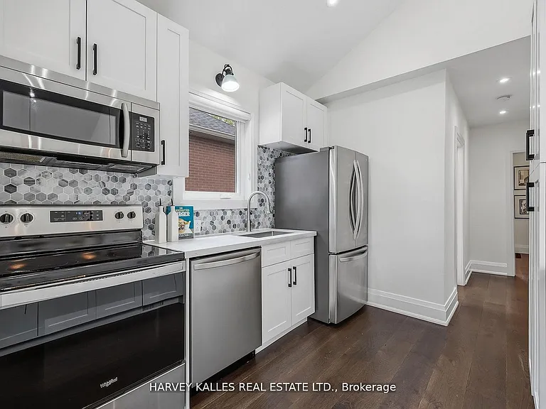 568 Northcliffe Blvd — Photo 13