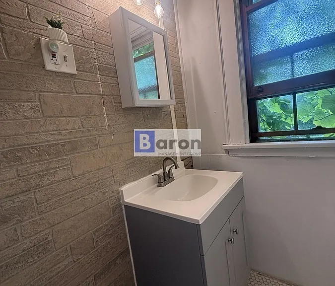 1224 Sliker Ave #1 — Photo 8