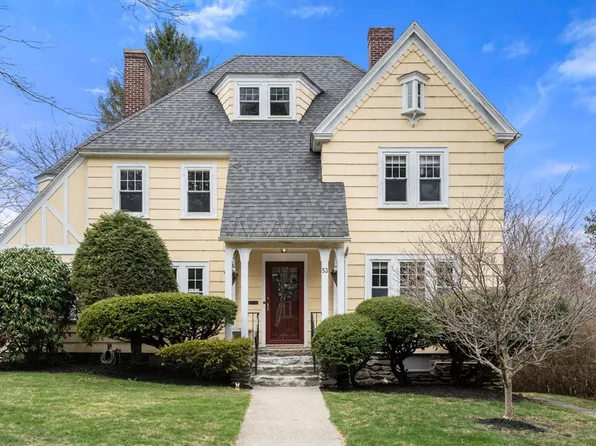 53 Beechmont St, Worcester, MA 01609