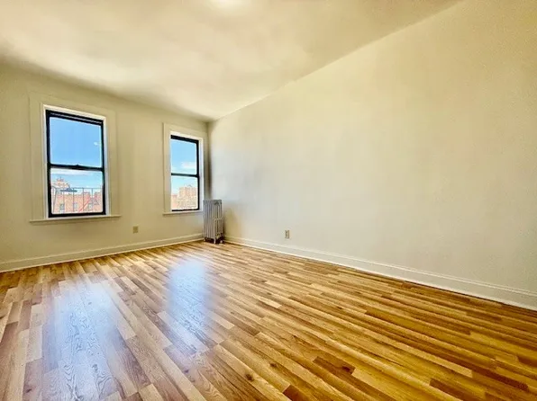 2758 Holland Ave APT 4G, Bronx, NY 10467