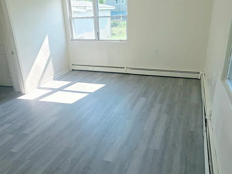 404 Fisher Ave — Photo 10